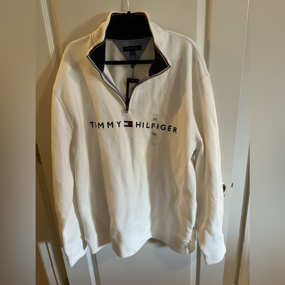 NWT Tommy Hilfiger Sweatshirt - Size XXL - Picture 1 of 3